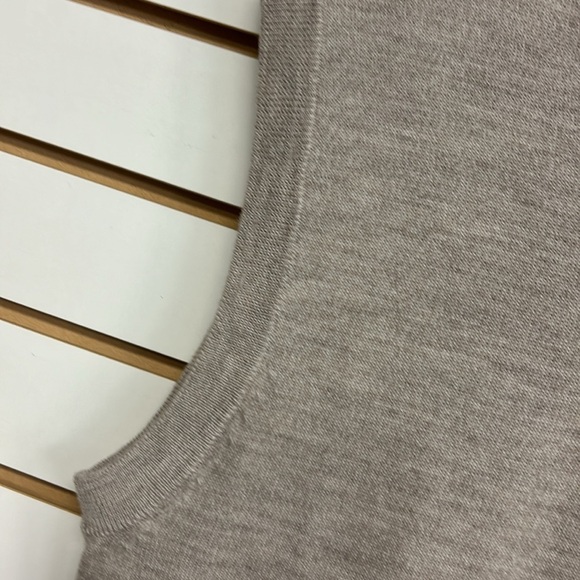 NWT Turnbury Extra Fine Merino Wool Tan Sweater Vest S Biella Yarn Super Soft - Picture 2 of 14